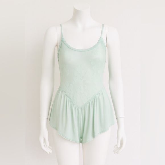 Victoria’s Secret Mint Floral Lace Peplum Teddy Romper Sleepwear M Vintage - Picture 3 of 8